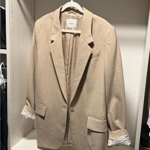 Wilfred Light Beige Tailored Single-Button Blazer